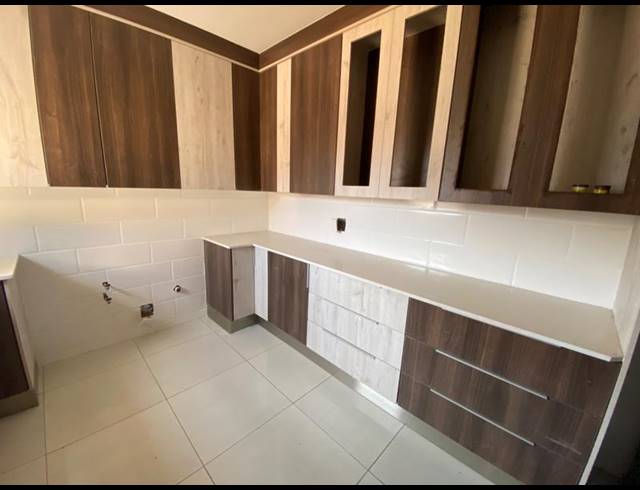 4 BEDROOM HOUSE FOR SALE IN AERORAND